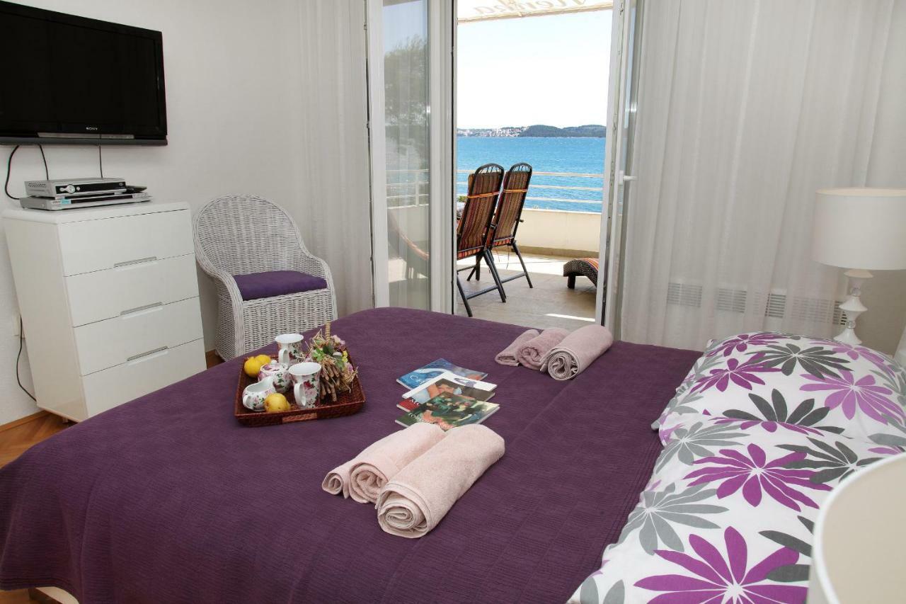 Gem Of The Sea Luxury Beach Apartment With Brand New Heating Infinity Pool Trogir Ngoại thất bức ảnh
